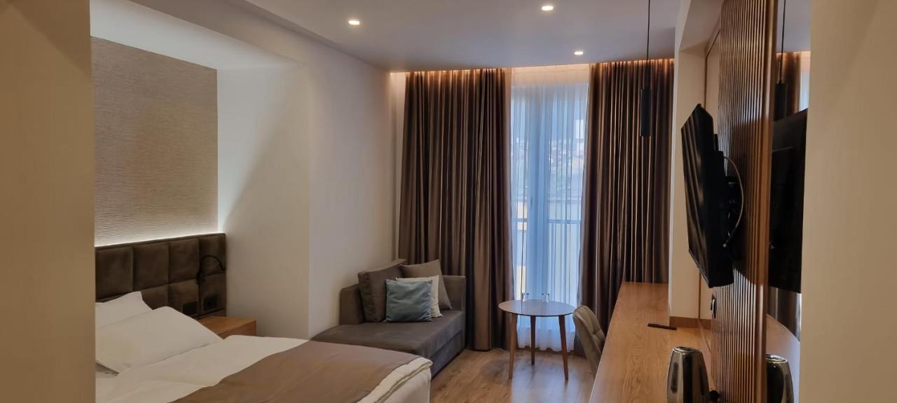 Sibb Hotel Tiranë Eksteriør bilde