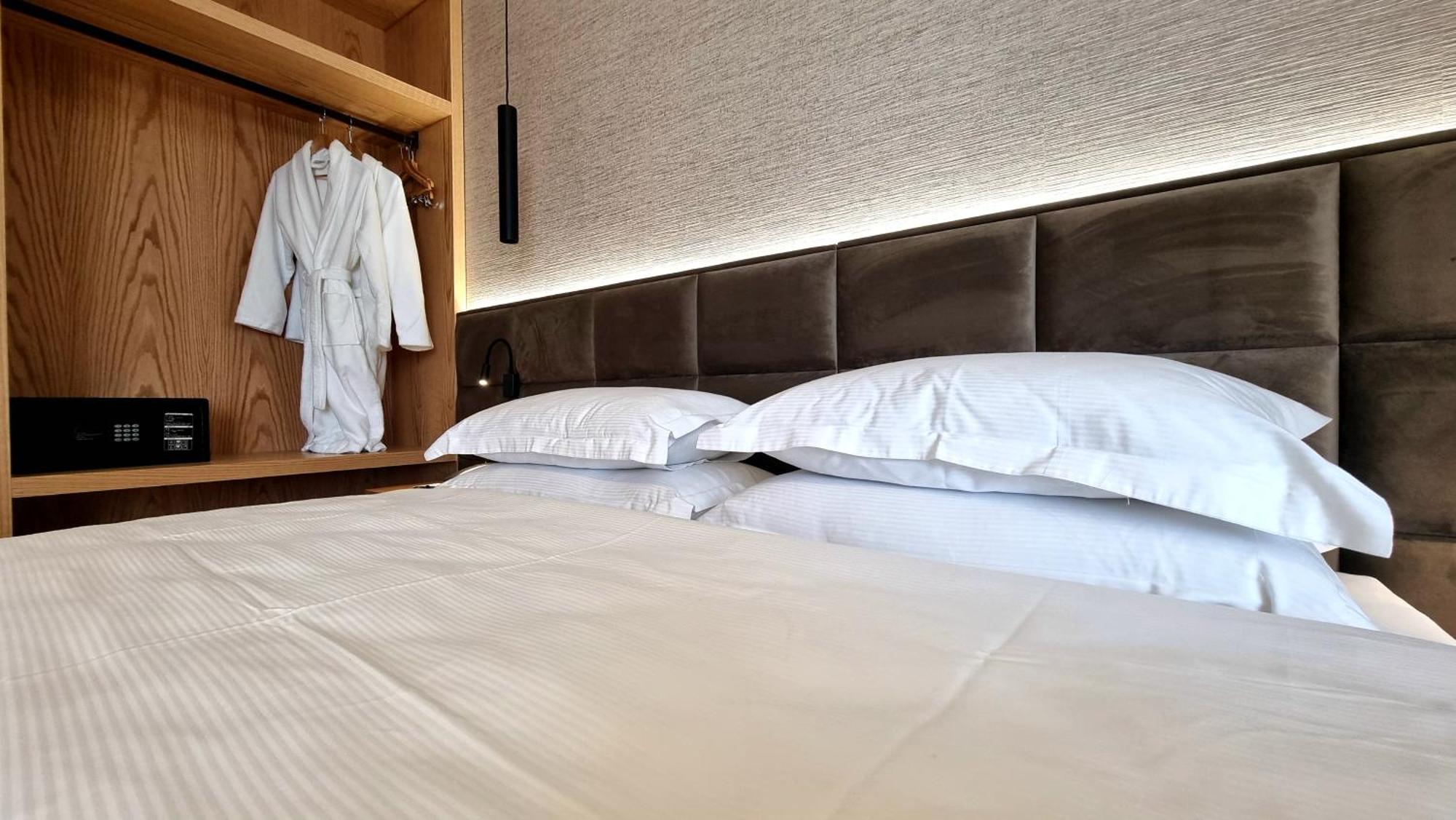 Sibb Hotel Tiranë Eksteriør bilde
