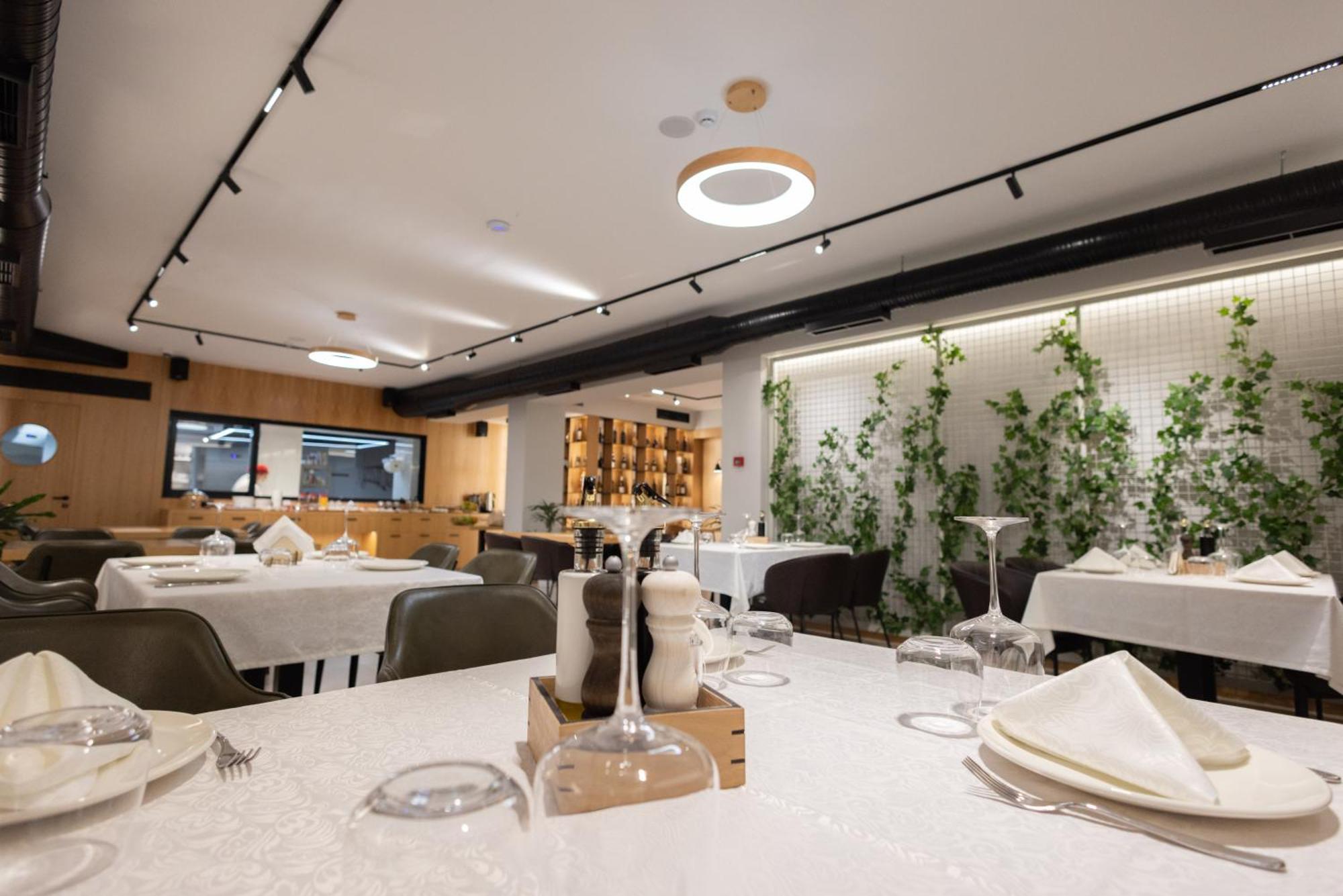Sibb Hotel Tiranë Eksteriør bilde