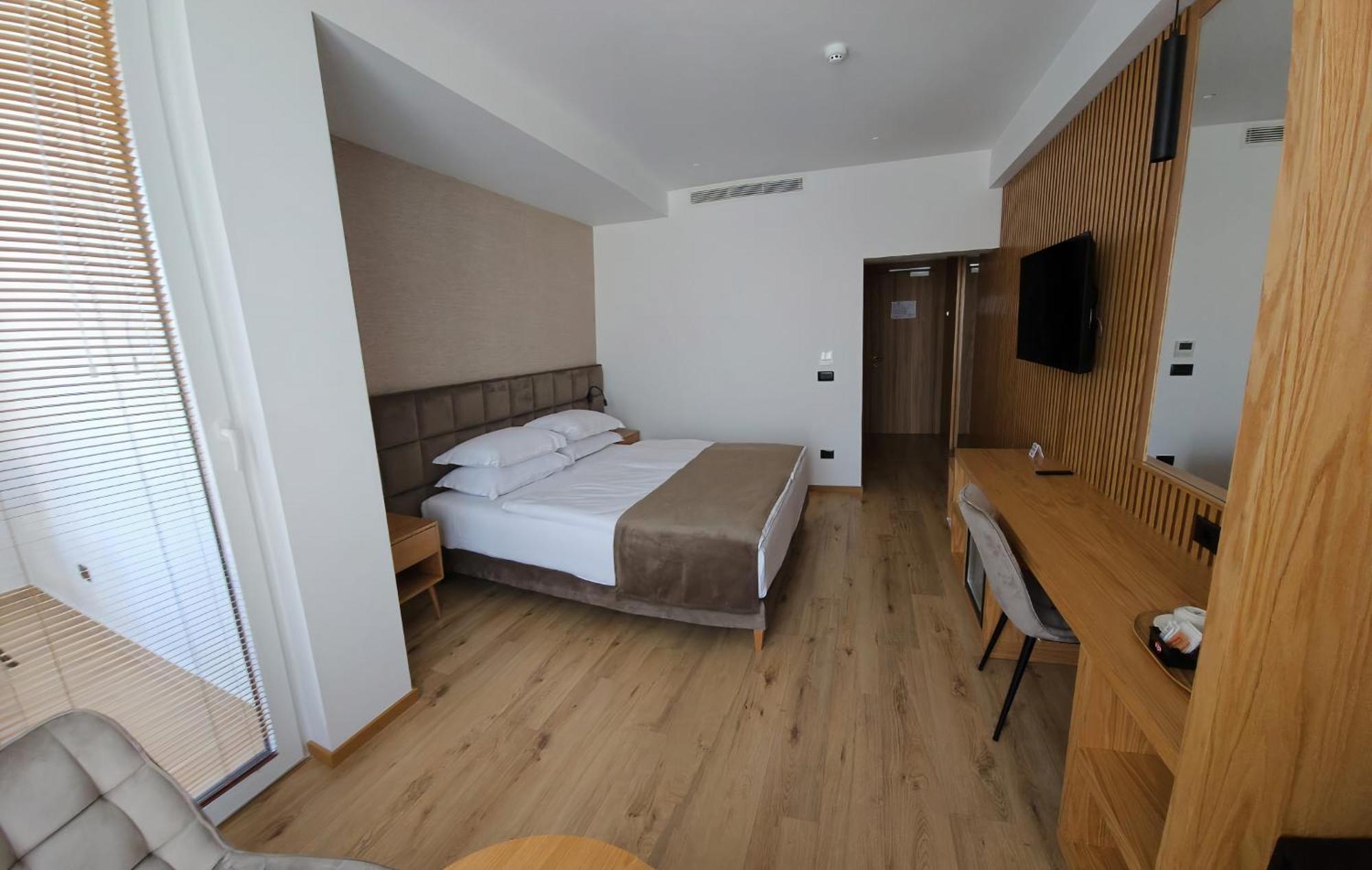 Sibb Hotel Tiranë Eksteriør bilde